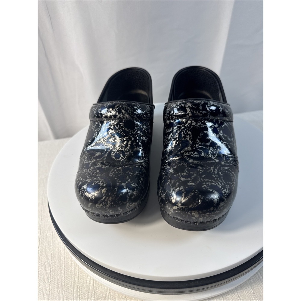 Dansko Professional Black And Silver Patent Leather Clogs Women's Size 37